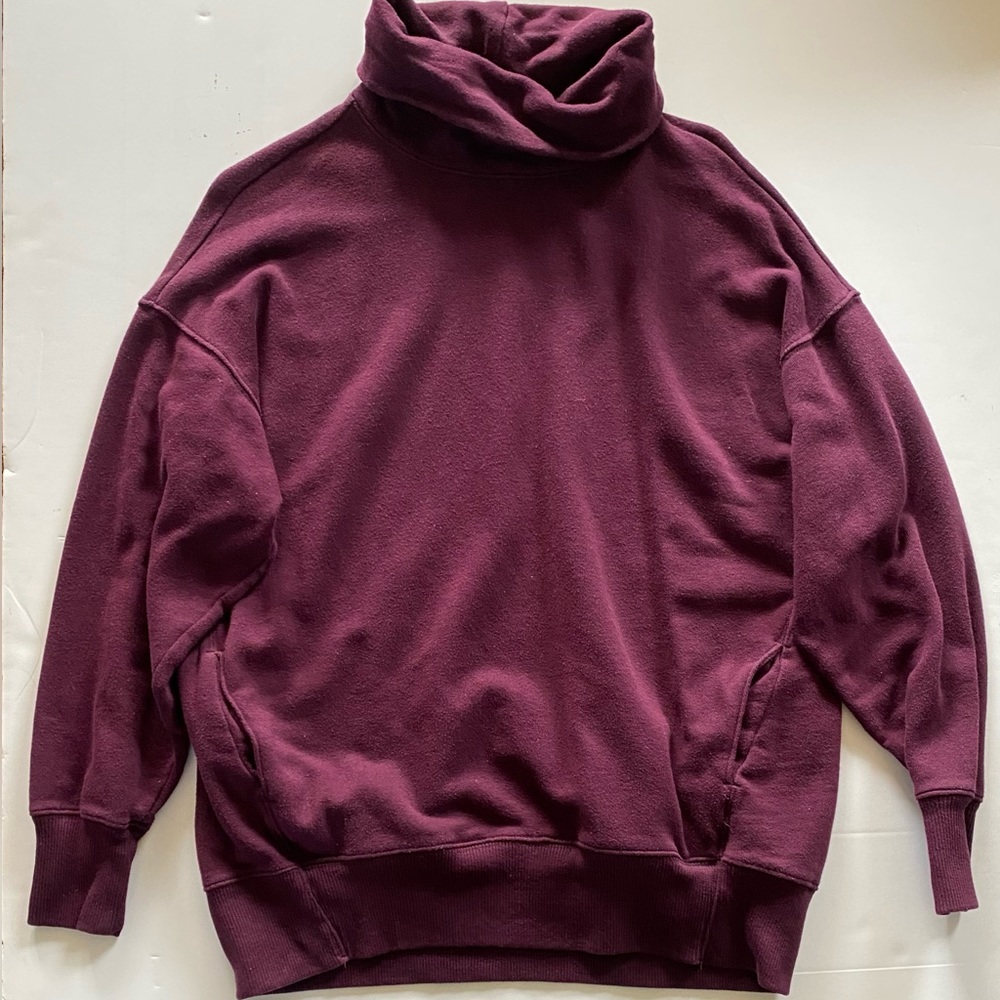 Aerie maroon turtle neck sweatshirt